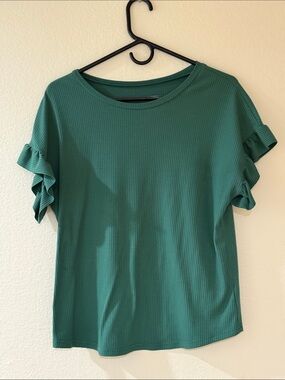 Women’s Green Ruffle Sleeve Top